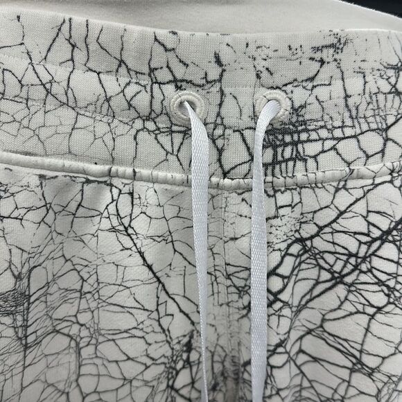 Lululemon Warm‎ Down Jogger *7/8 Length in Thread Dye White Black Sz 10 - Picture 4 of 6